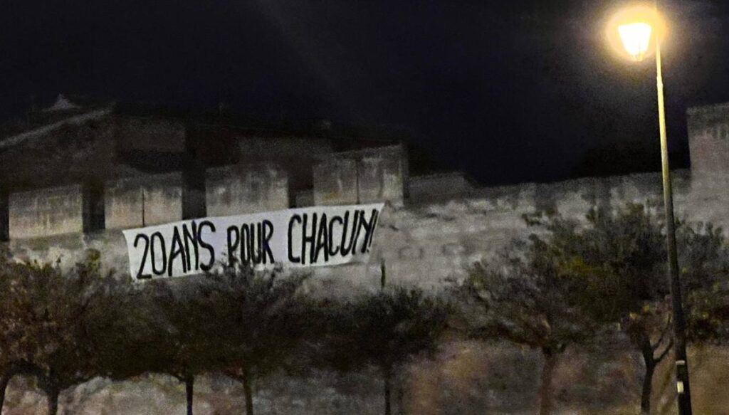 "20 ans pour chacun"